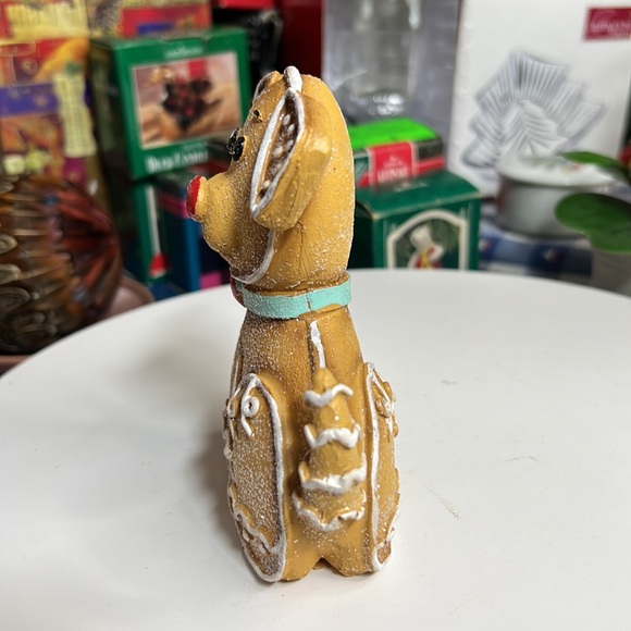 Gingerbread Christmas Cookie Dog Resin Figurine Tabletop Decor - Picture 5 of 6